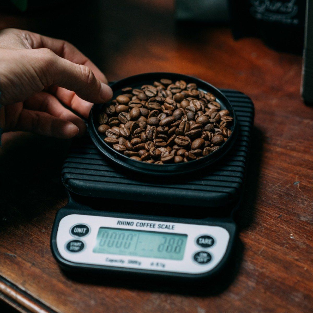 Rhino 3kg coffee brew scale weighing coffee beans