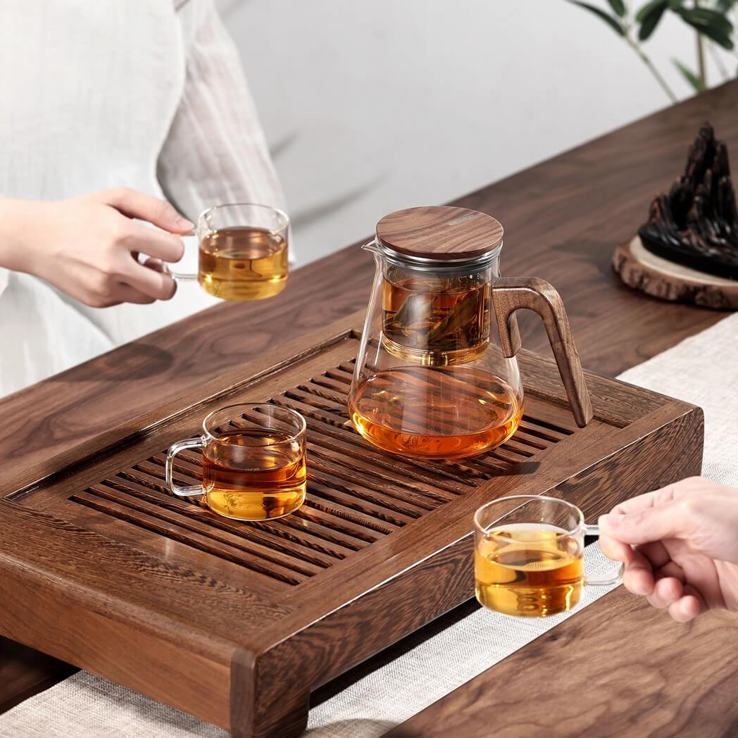 Glass Tea infuser lifestyle shot