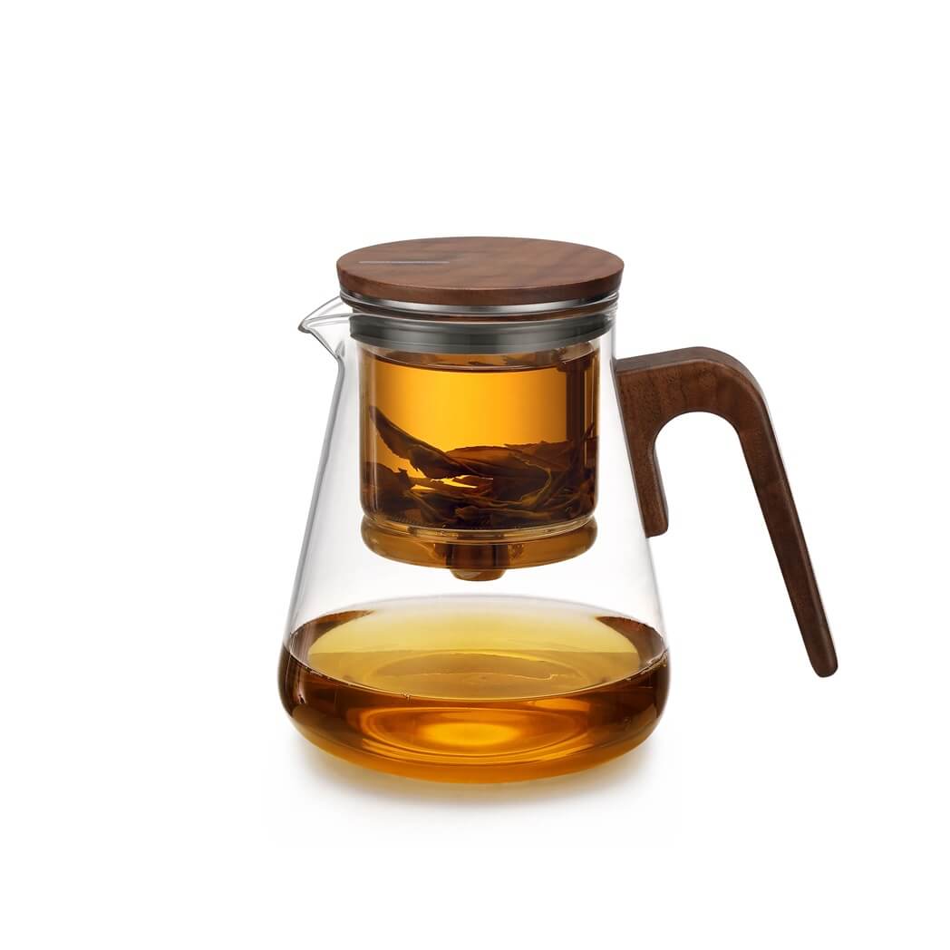 Glass tea infuser brewing tea